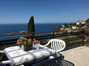 Гостиница Holiday Home Paradiso  Улцинь